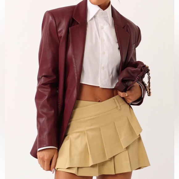GUESS Emelie Faux-Leather Blazer 🤩 NWT - Picture 1 of 10